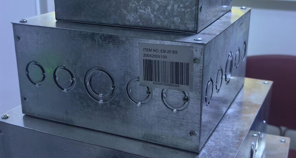  STEEL BOX ELECTRIC 25X25X10CM WITH COVER 