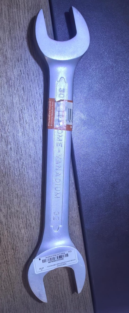 YDS DOUBLE OPEN END SPANNER SIVLER  30X32-CHINA/