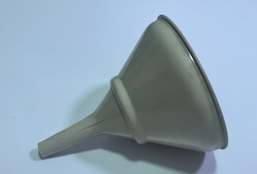 [ NO1 FUNNEL PLASTIC 5" - زيت كيب ]  OIL KEEP (FUNNEL) PLASTIC GREEN 5" - NO1 